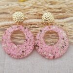 Boucle femme en résine