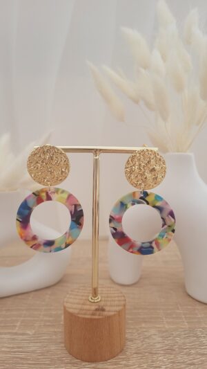 Boucles tendance femme en résine