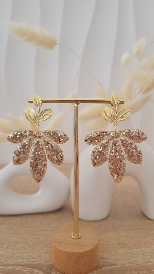 Modèle de boucles tendance femme