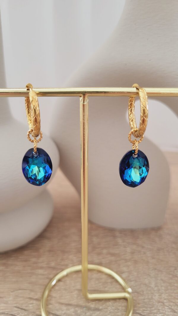 Modèle boucles femme tendance
